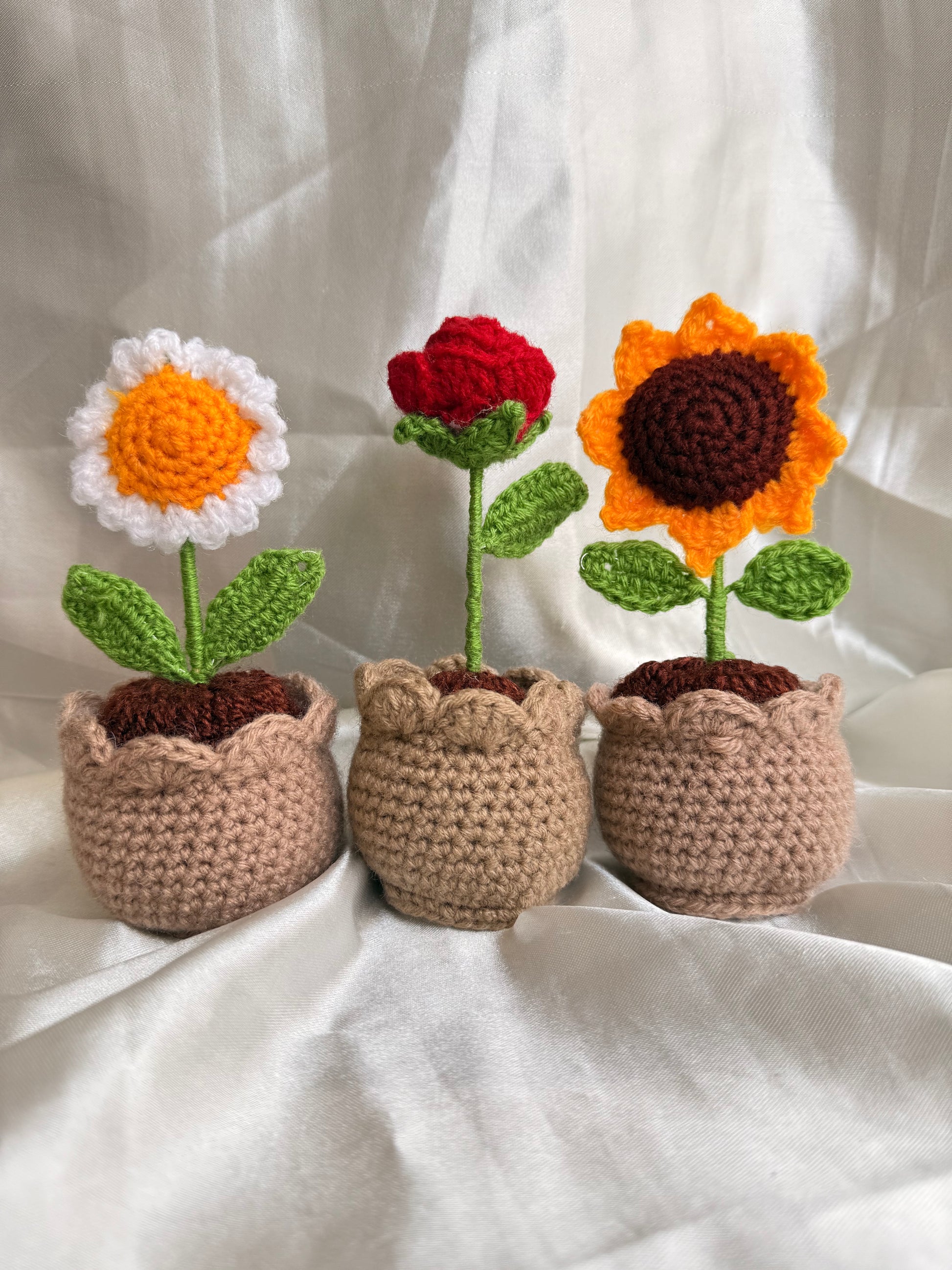 Set of 3 pots
