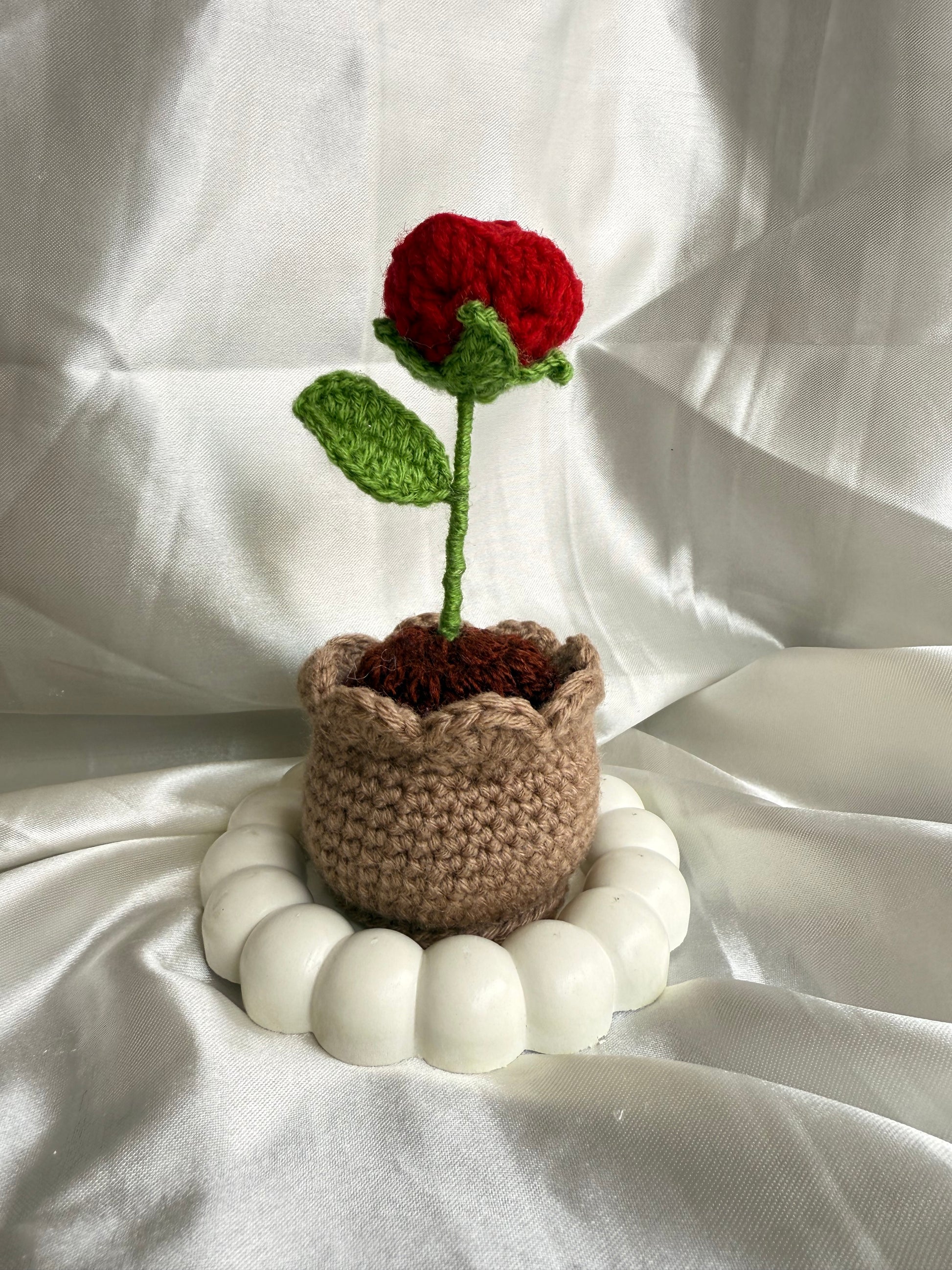 Crochet Rose pot